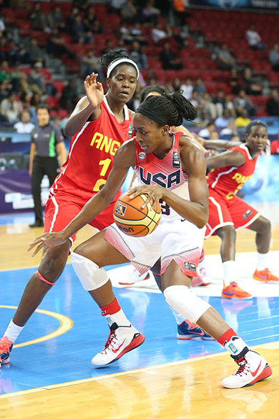 Nnemkadi Ogwumike led the USA with 18 points and 10 rebounds and shot 7-of-8 from the field. Photo: Ned Dishman/NBAE/Getty Images.