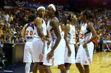 Olympic effort by Jones leads Sun past Mystics, 85-73