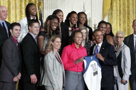 President Obama honors the Minnesota Lynx at the White House, Houston and Hornbuckle not on trip