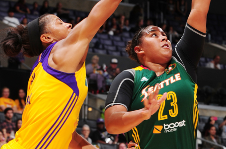 Storm sweep season series with Sparks, earn 85-77 road win at Los Angeles