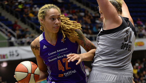 Sept. 5, 2015 - Mercury's Brittney Griner and Stars' Jayne Appel. NBAE/Getty Images.