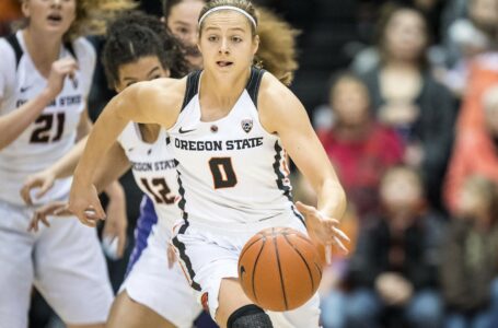 UConn Still No. 1 in Hoopfeed  Poll, Washington and Oregon State Enter Top 10