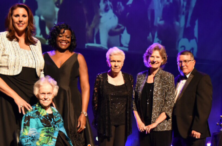 The Women’s Basketball Hall of Fame inducted its 19th group of inductees, the Class of 2017