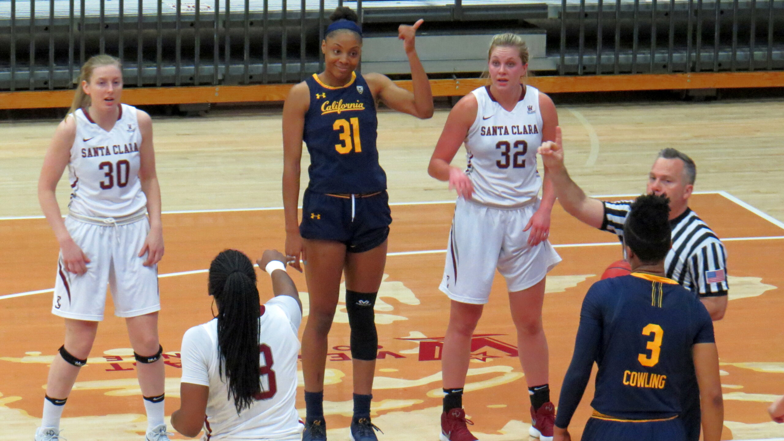 A dominating fast start helps Cal top Santa Clara, 79-41