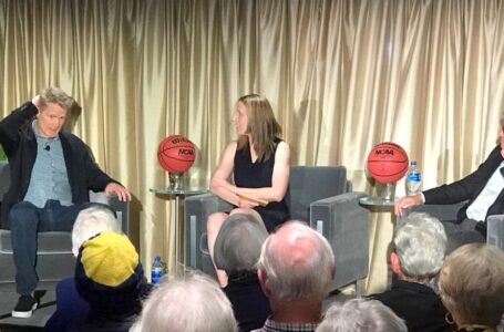 Cal hosted a fun and informative chat between Geno Auriemma and Steve Kerr