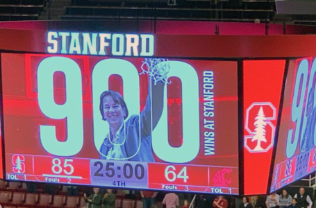 Alanna Smith has a career day and Stanford’s Tara VanDerveer hits another career milestone