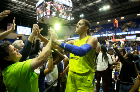 Will Liz Cambage realize the dream she voiced in 2011 to play for the Los Angeles Sparks?