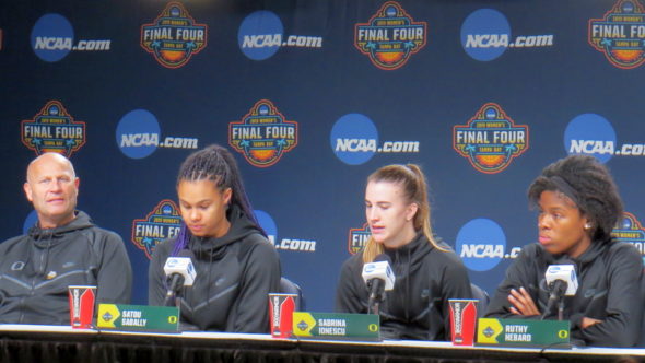 April 4, 2019 (Tampa, Fla.)- Oregon coach Kelly Graves, Satou Sabally, Sabrina Ionescu and Ruthy Hebard.