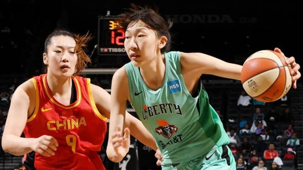Han Xu. Photo: NBAE/Getty Images.