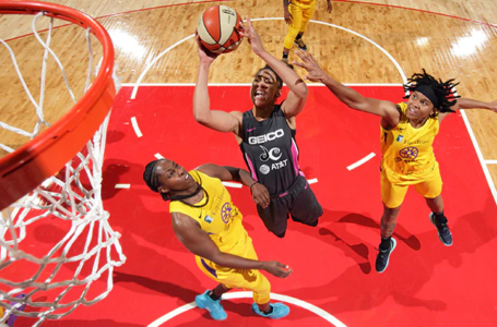 Washington Mystics cruise past Los Angeles Sparks 95-66, hold steady in first place