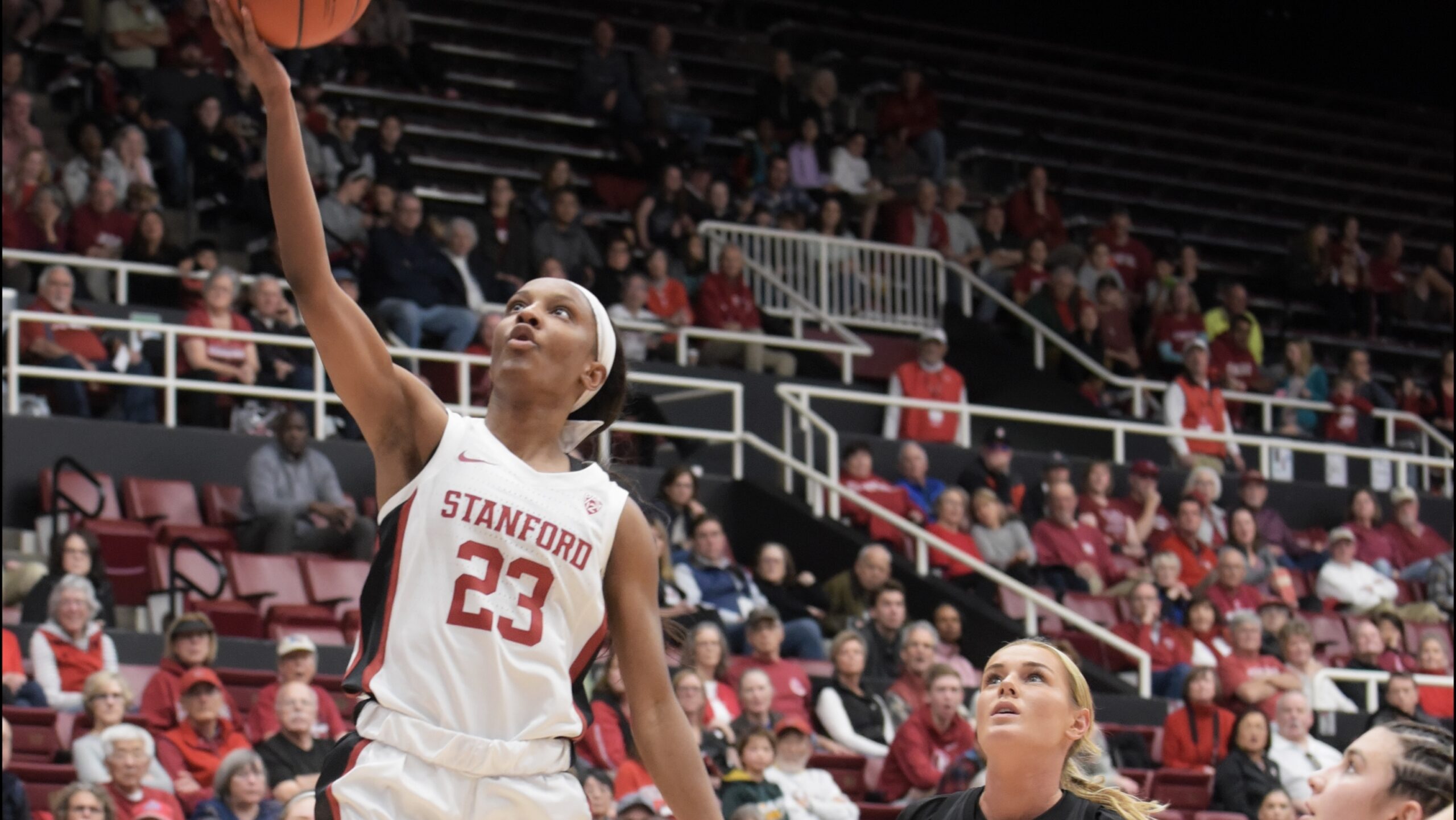 Led by Kiana Williams, Stanford obliterates Washington in second half for 77-56 win