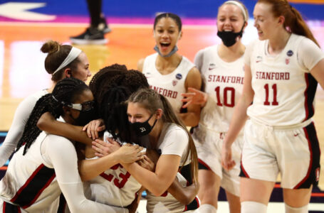 Stanford edges South Carolina 66-65 in the Final Four, heads to title game for the first time since 2010