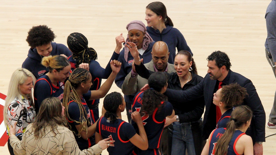 Led by Jada Williams, Arizona shocks No. 3 Stanford on the road