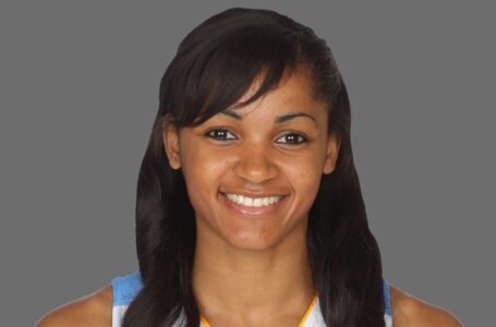 Chicago Sky adds guard Sydney Carter to roster