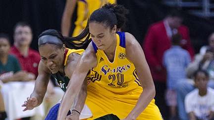 Los Angeles routs Seattle 102-69 to start season