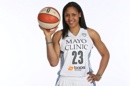 Maya Moore wins 2014 WNBA Most Valuable Player award