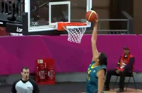 Australian Liz Cambage’s dunk in win over Russia is first for women’s basketball in Olympic history