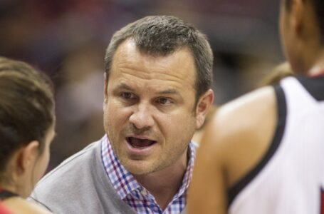Dishin & Swishin 12/04/14 Podcast: With five Sweet Sixteen visits in seven years, Louisville Jeff Walz will settle for nothing less than a championship