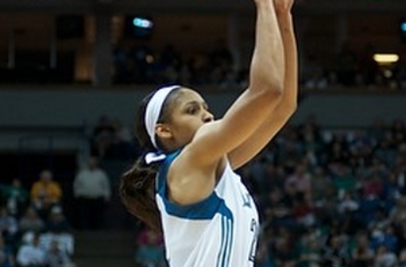 Minnesota Lynx trounce Atlanta Dream in game one of WNBA Finals, 84-59