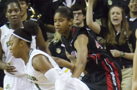 Led by Sims, Baylor routs Texas Tech 89-47 as Griner notches 54th career double-double