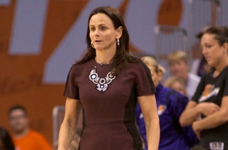 Phoenix Mercury’s Sandy Brondello: Fashion Coach of the Year