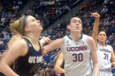 10-0 UConn goes into final exam break with 60-point victory over UC-Davis, 97-37