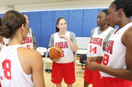 Dishin & Swishin 09/18/14 Podcast: USA Basketball adds players in Paris, Mechelle Voepel ranks the WNBA’s teams