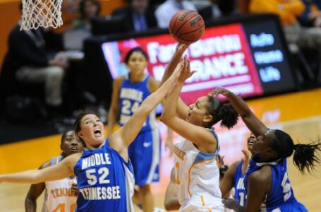 Tuesday recap: Lady Vols rebound with win over MTSU, No. 10 Louisville routs Murray St.