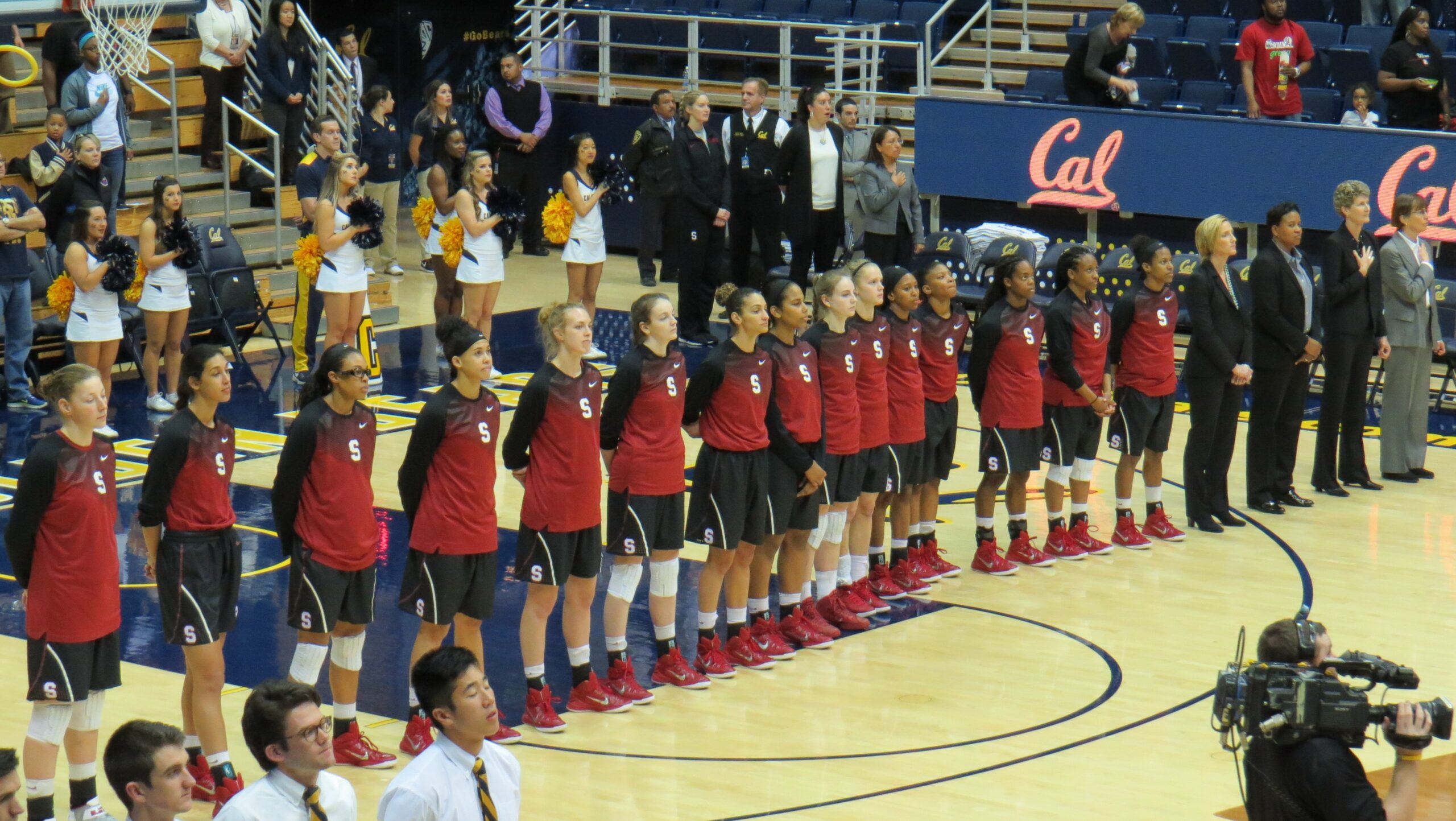 Second half rally and bench spark from Brittany McPhee propel No. 18 Stanford to 59-47 win over Cal