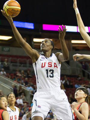 sylvia_fowles_usa_051112