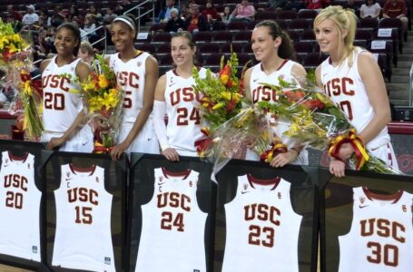 USC finishing out regular season on upswing, honors seniors and beats Arizona State